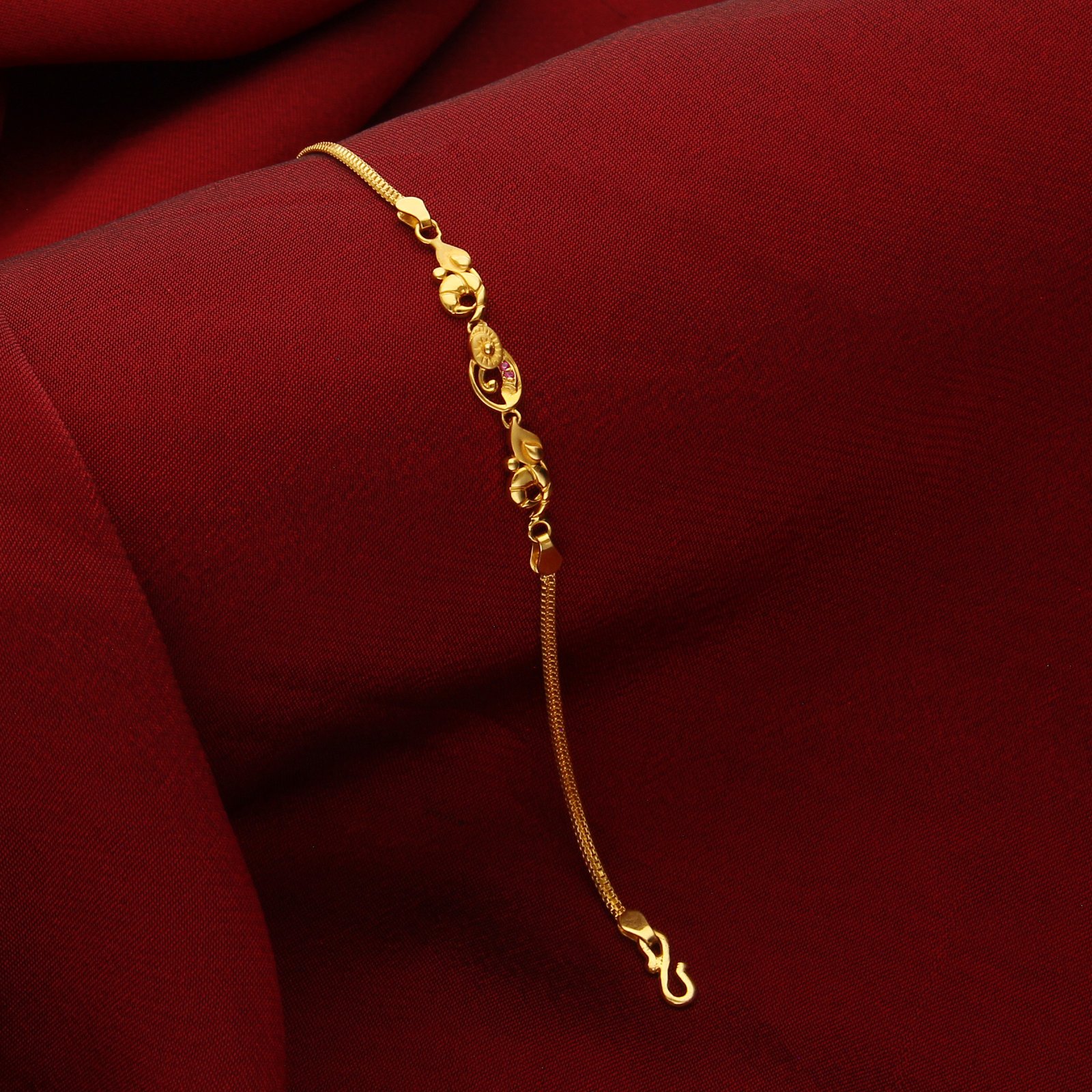 LADIES CASTING BRACELET